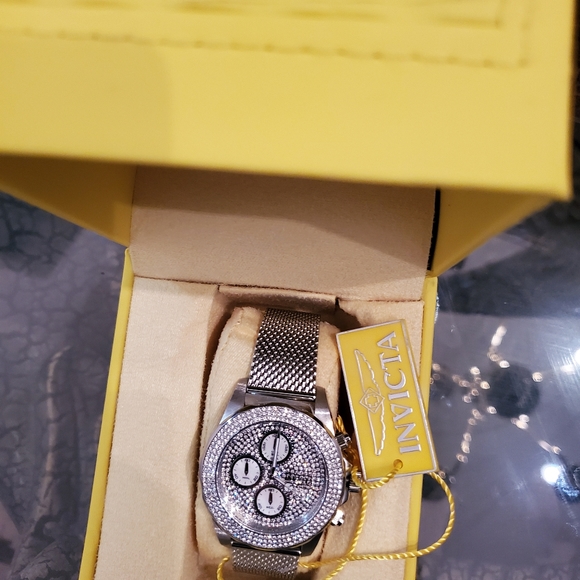 Invicta Wizard Ice Quartz Chronograph Crystal - Picture 7 of 8